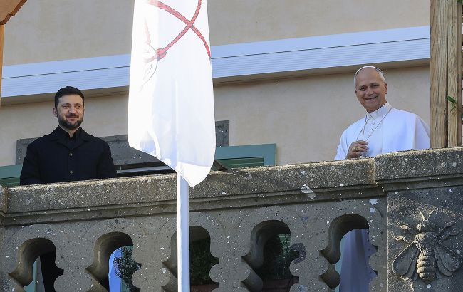 Зеленський зустрівся з Папою Римським у Римі