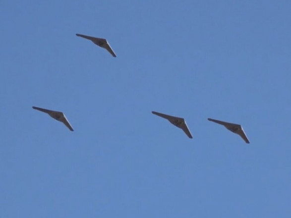 У Великому Новгороді внаслідок атаки невідомих дронів загорівся завод