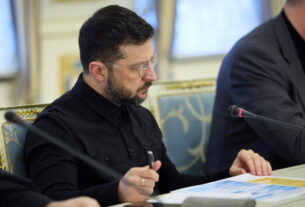 Зеленський вперше назвав 20 пунктів проєкту мирної угоди