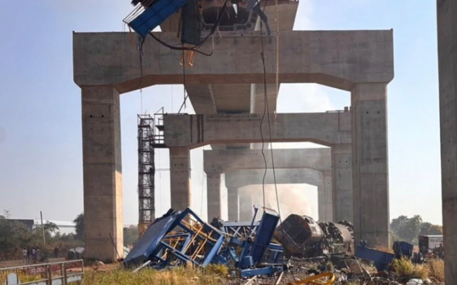 У Таїланді будівельний кран упав на пасажирський потяг: є загиблі