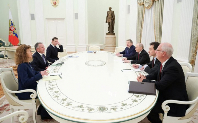 рф погодилася взяти участь у тристоронній зустрічі в ОАЕ