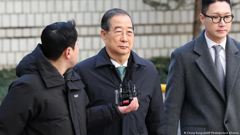 Експрем'єра Південної Кореї засудили до 23 років ув’язнення