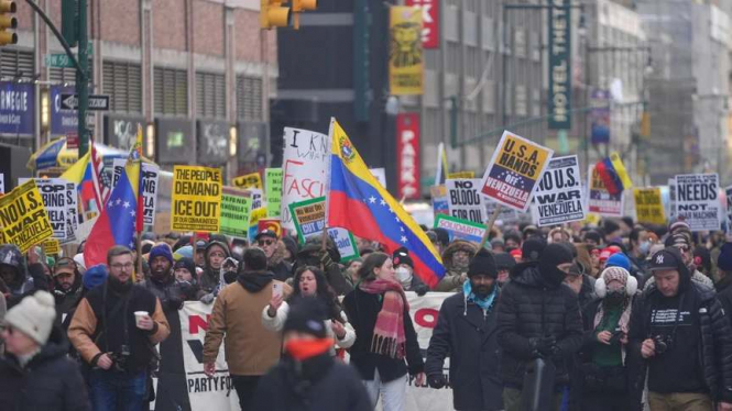 У Вашингтоні та інших містах США пройшли протести проти військових дій у Венесуелі