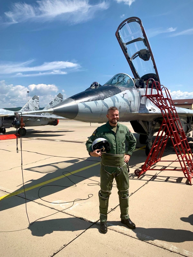 Президент Словаччини назвав помилкою передачу МіГ-29 Україні