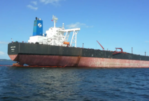 США захопили підсанкційний танкер в Індійському океані