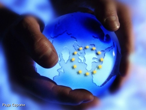 Четверть європейців вважають диктатуру кращою за демократію – Politico