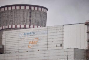 Зеленський: Блок АЕС автоматично відключився через атаку РФ