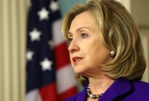 Гілларі Клінтон дала свідчення по справі Епштейна