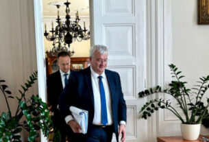 МЗС України розкритикувало Угорщину за скарги на нафтопровід