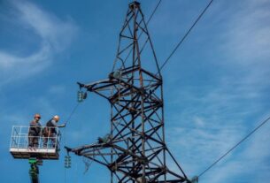 Укренерго: у більшості регіонів України продовжують діяти графіки відключень електроенергії