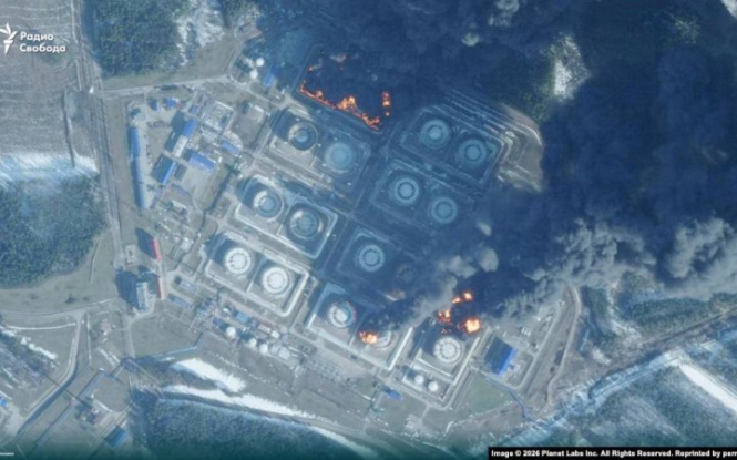 Удар дронів паралізував нафтоекспорт рф на Балтиці – Reuters