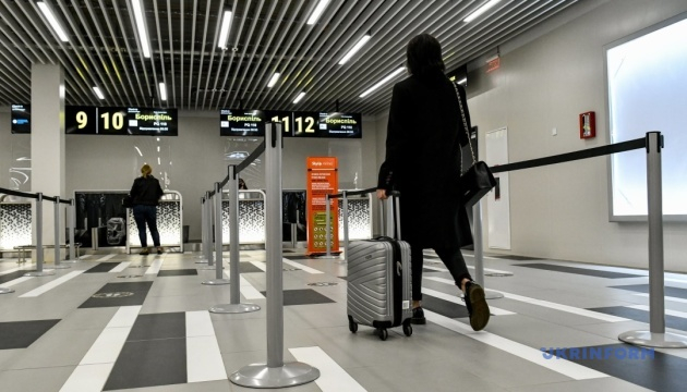 Через ситуацію на Близькому Сході, авіасполучення по всьому світу сильно порушено – FT