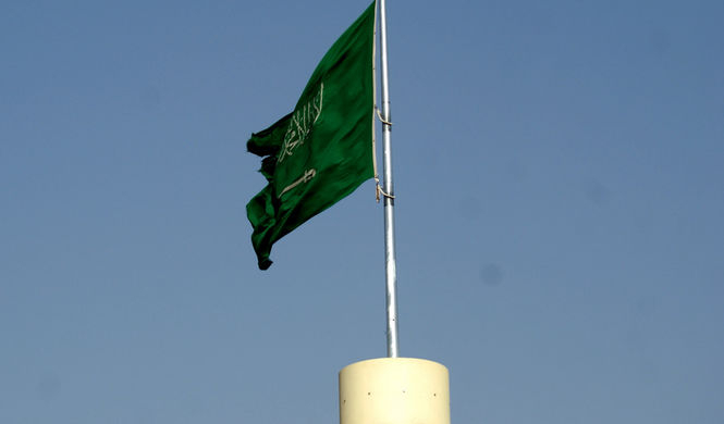 Саудівська Аравія активізувала контакти з Іраном, щоб стримати війну на Близькому Сході — Bloomberg