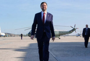 Представники США та Ірану прибули для переговорів у Пакистані