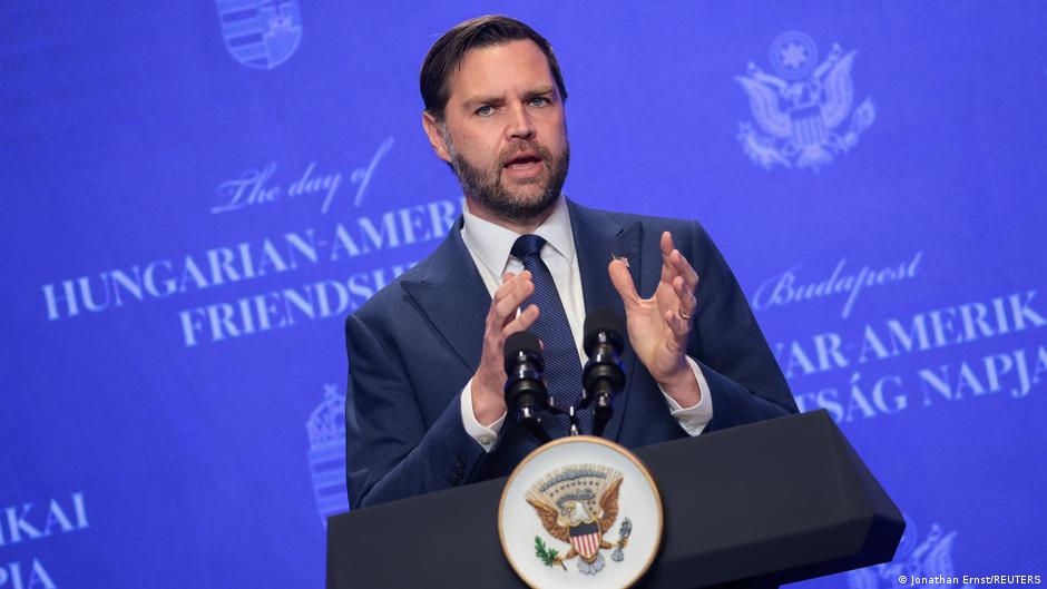 Венс закинув спецслужбам України втручання у вибори