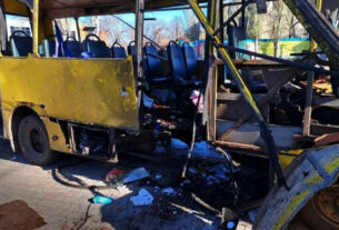 росіяни атакували автобус із людьми у Нікополі: є загиблі