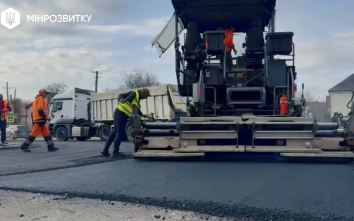 Кулеба: 3,5 млрд гривень виділять з резервного фонду держбюджету на ремонт і утримання доріг