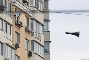 Зеленський: В кожній ракеті і дроні РФ - іноземні компоненти