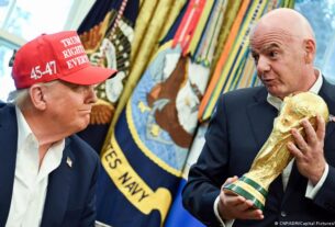 ФІФА: Трамп нагороджуватиме переможців Чемпіонату світу-2026