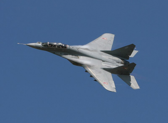 Польща призупинила передачу Україні винищувачів МіГ-29