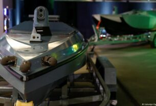 ВМС підтвердили ураження корабля ФСБ Росії