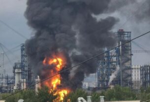 Reuters: видобуток російської нафти упав до 8,7 мільйона барелів на добу