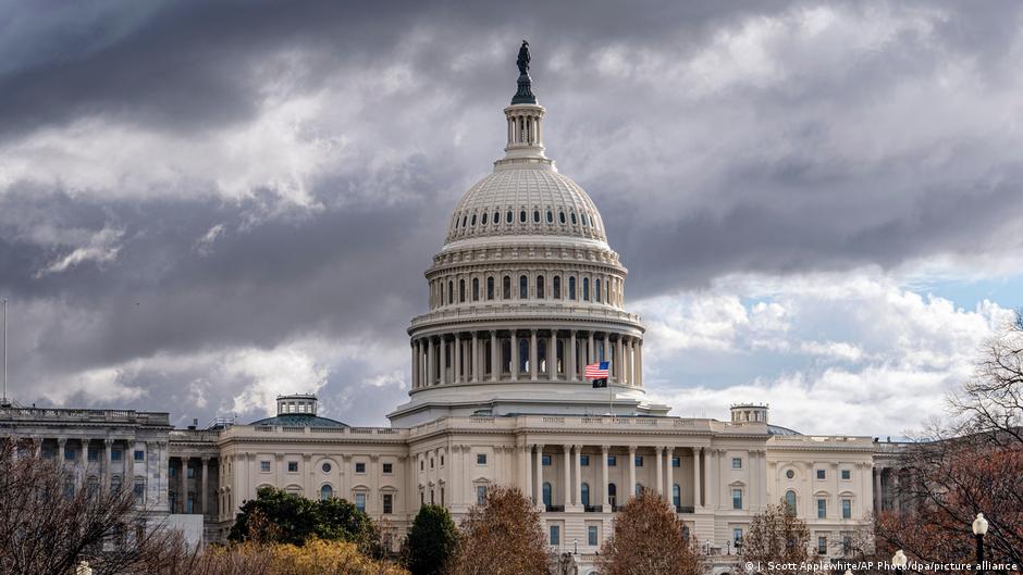 ЗМІ: Сенатори США погодили законопроєкт про санкції щодо РФ