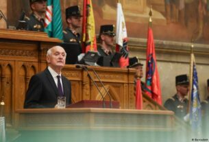 Новим президентом Угорщини став критик Орбана Андраш Бака