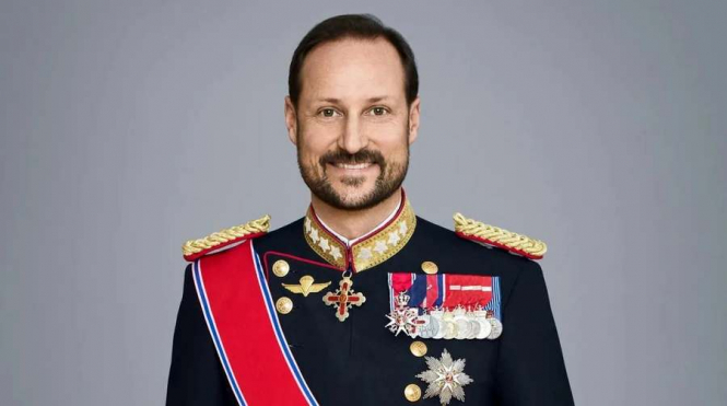 Гокон став новим королем Норвегії після смерті Гаральда V