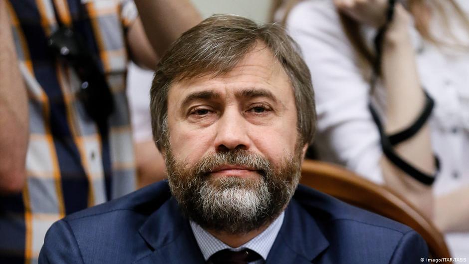 Новинський отримав паспорт Сербії