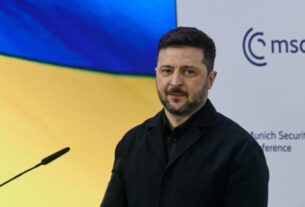 Зеленський вніс до Ради два законопроєкти про кримінальну відповідальність за кол-центри і дроп-рахунки. Про що проєкти