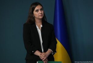 Мендель не пустили в Європарламент на захід АдН