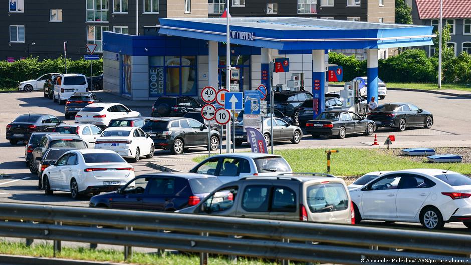 Удари України: Росія подовжила заборону на експорт дизеля