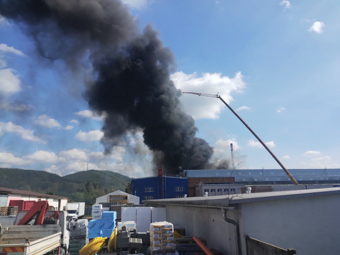 У Словаччині спалахнула пожежа на території заводу з виробництва боєприпасів