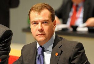 Медведєв пригрозив Вірменії